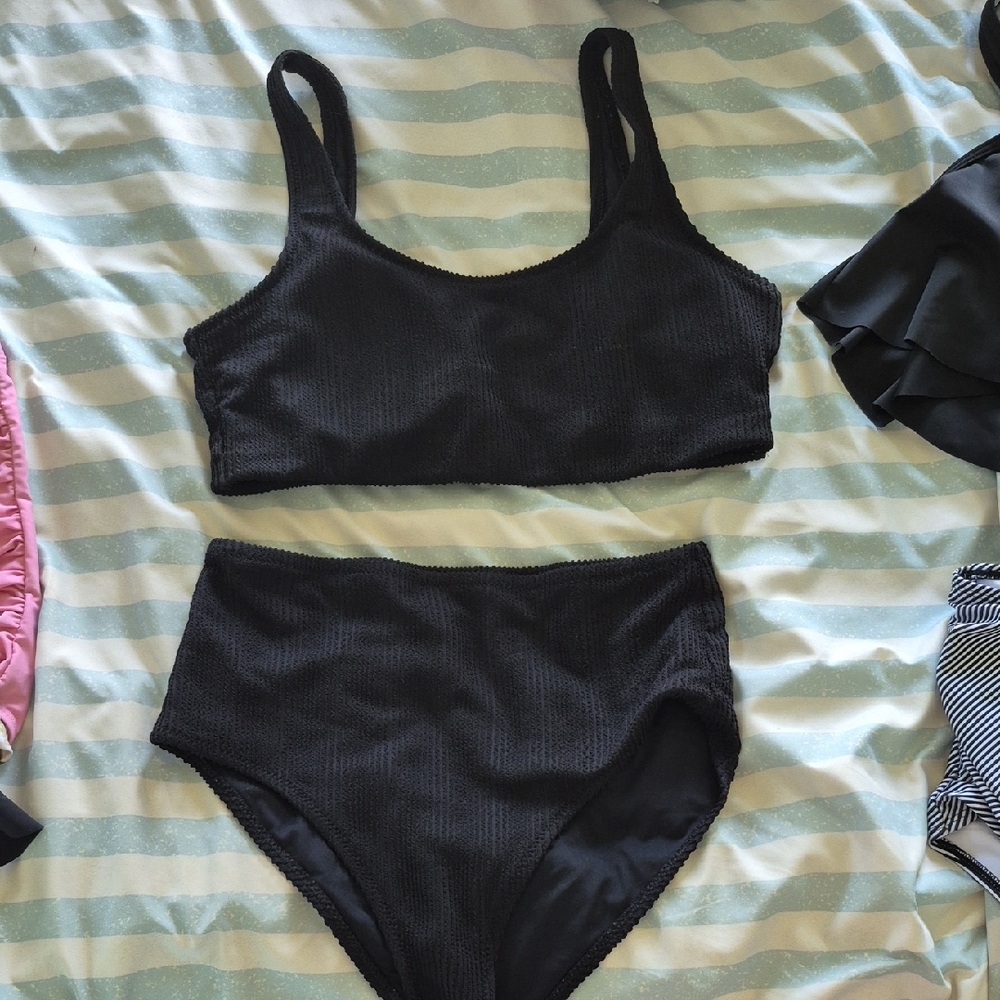 Old Navy Black High-Waist Ribbed Bikini Set